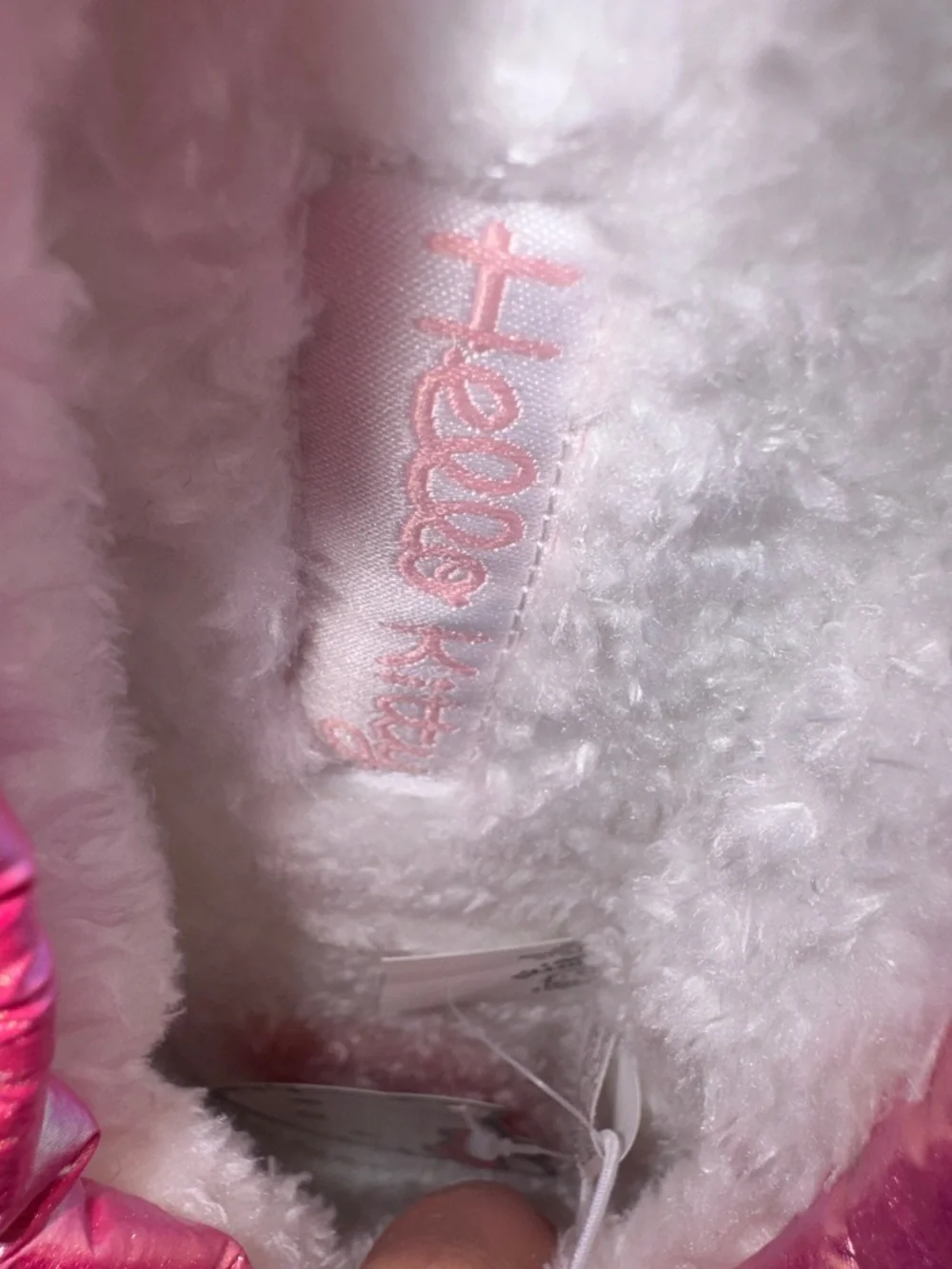 Hello Kitty-NWT Pink Metallic Slip-On Slippers Adult Size 7-8 - Picture 13 of 13